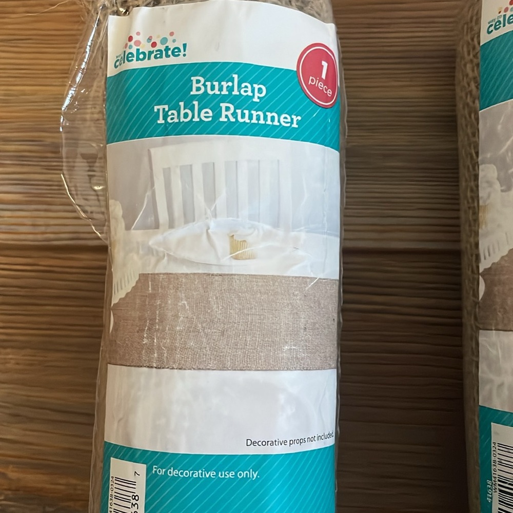 Burlap Table Runner Bundle - Picture 2 of 3